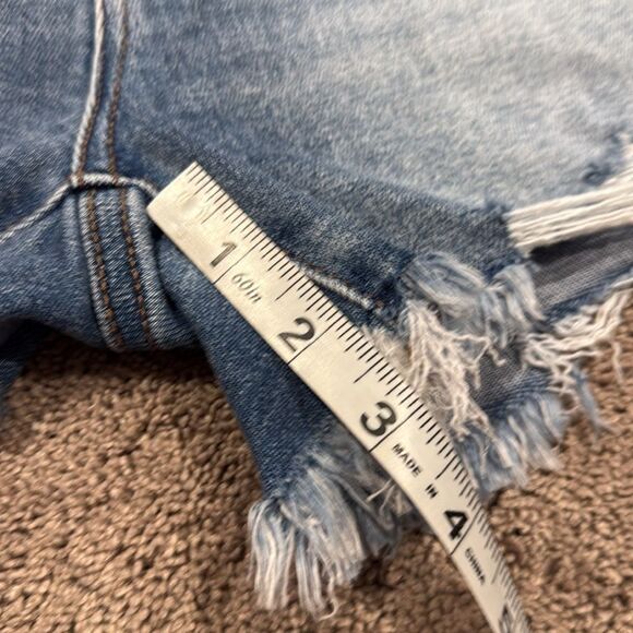 Risen! Elastic back waist shorts! Distressed bottom! Size 5/27 - Picture 5 of 6